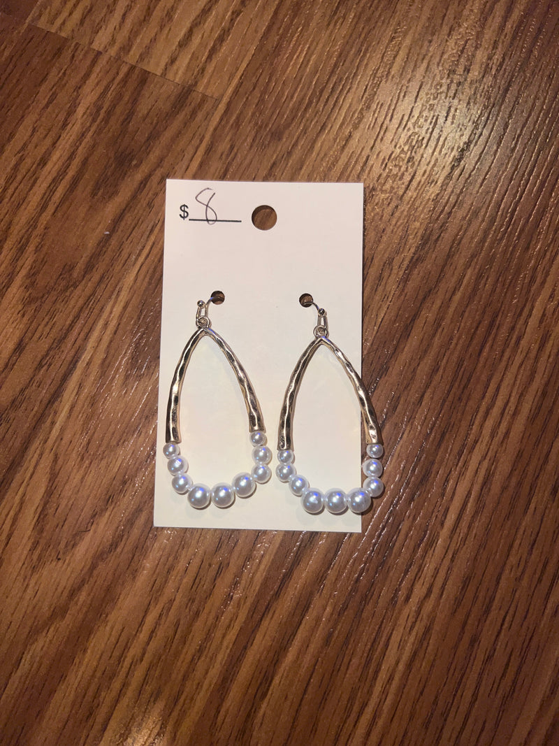 3180- Fold Teardrop w/ Pearl Detail