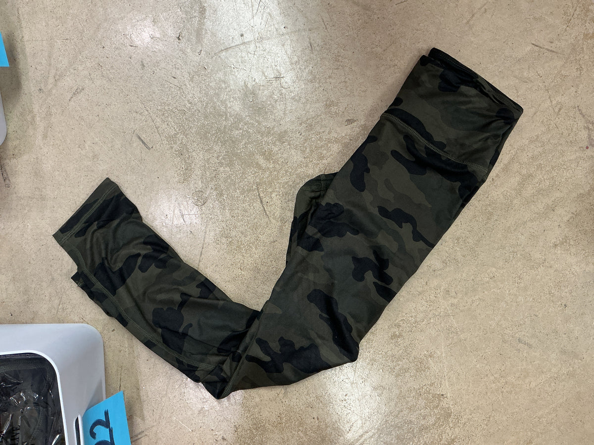 Olive camo leggings DOORBUSTER FINAL SALE * BIN #22