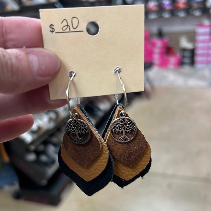 921- Brown & Black Layer Earrings w/ Tree Of Life Pendant