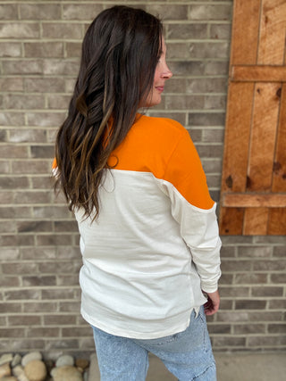 Tennessee "Southlawn Daphne* - Long Sleeve V-Neck Oversized
Jersey Top by Royce