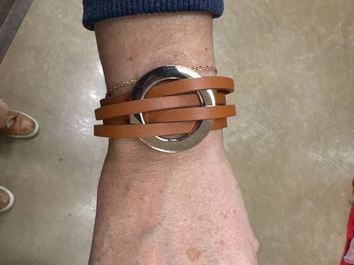 Brown Magnetic Bracelet w/ Gold Pendant