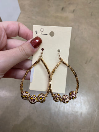 1532- Beige Painted Wood Teardrop Beaded Earrings With Animal Print Bead