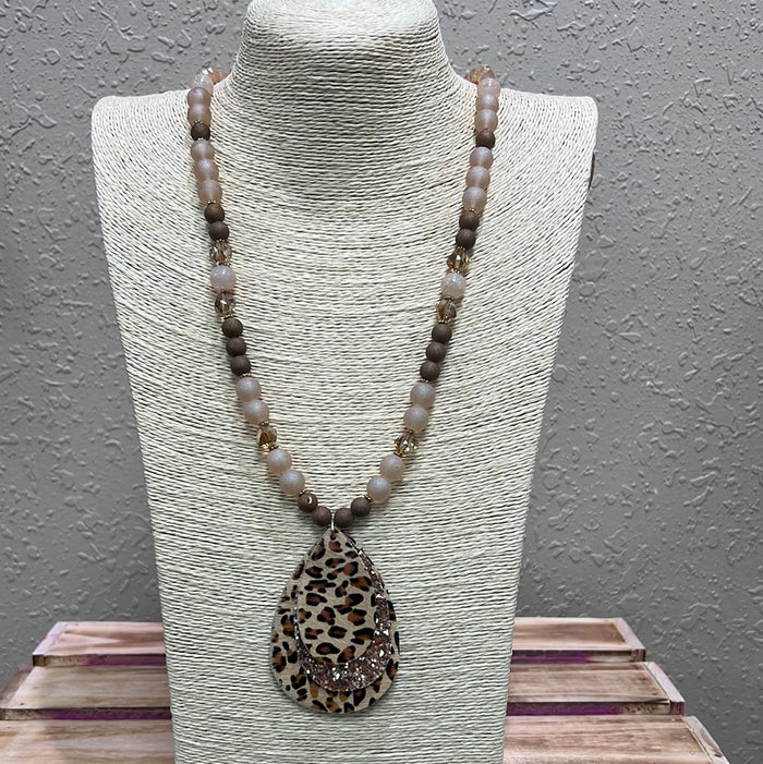 679- Leopard Print Faux Leather Necklace