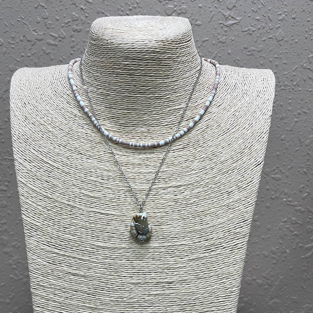 659- Shell Layer Necklace