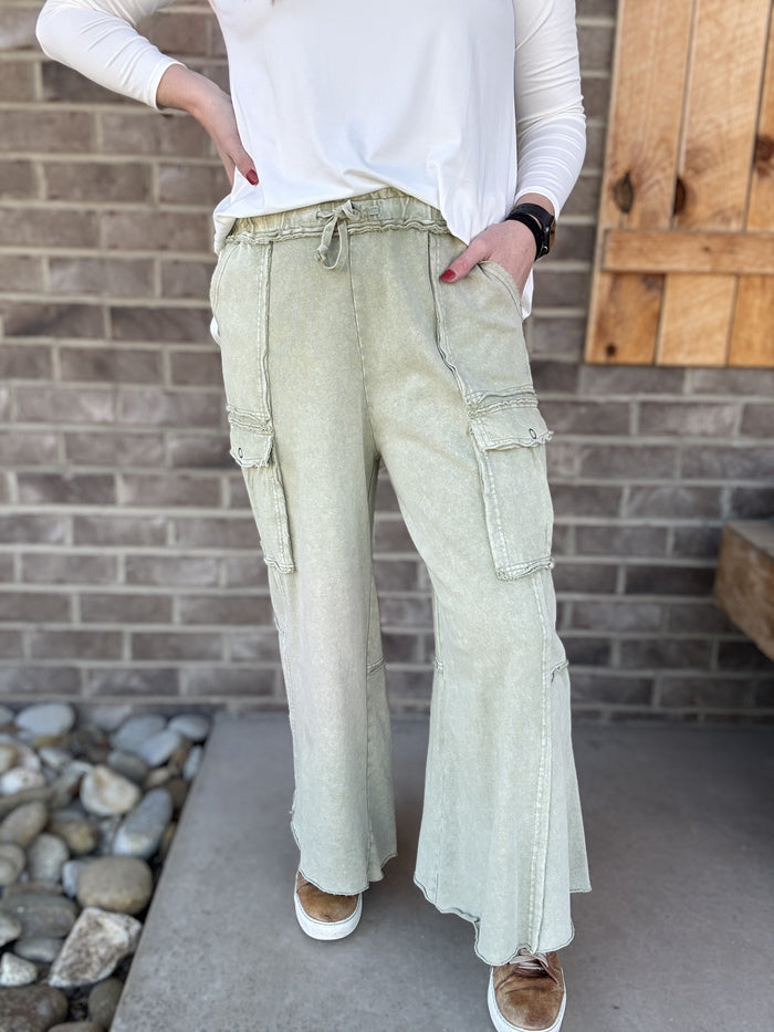 1631- Faded Olive Cargo Pull On Pants