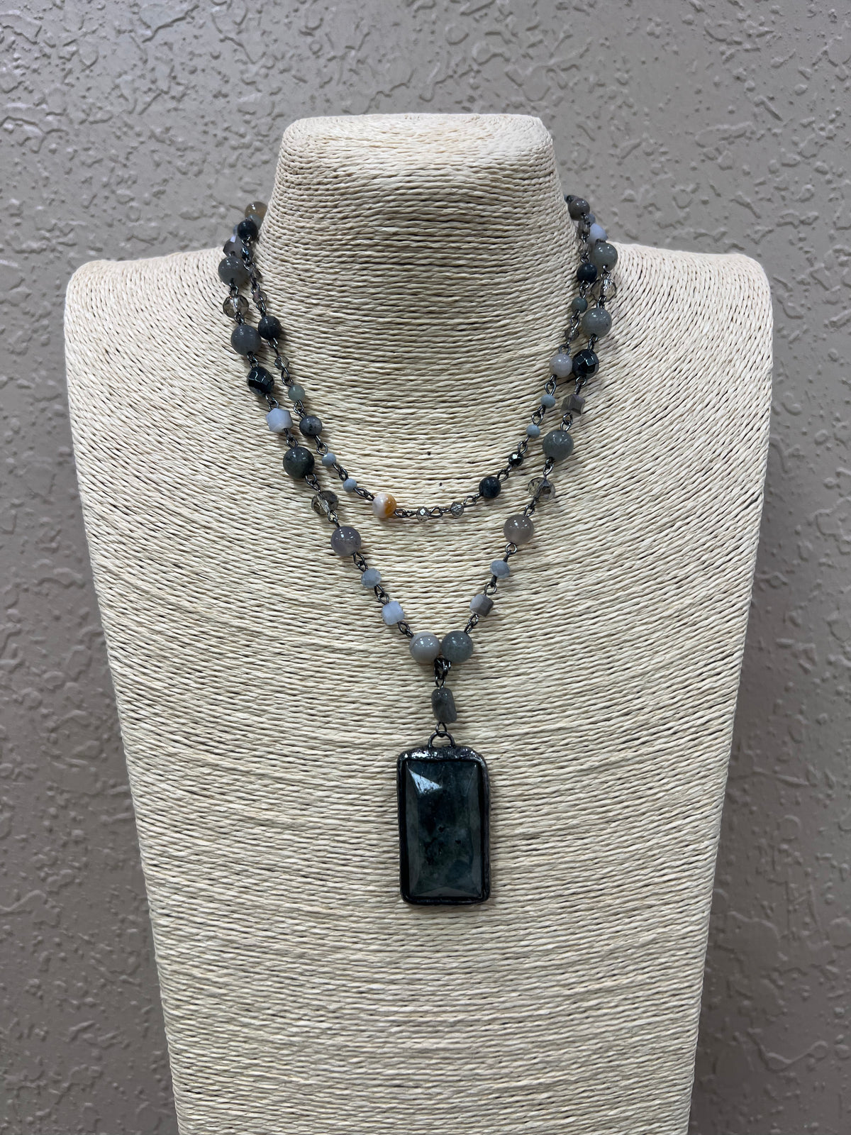 2077- Gray Beaded Layer Necklace w/ Square Pendant