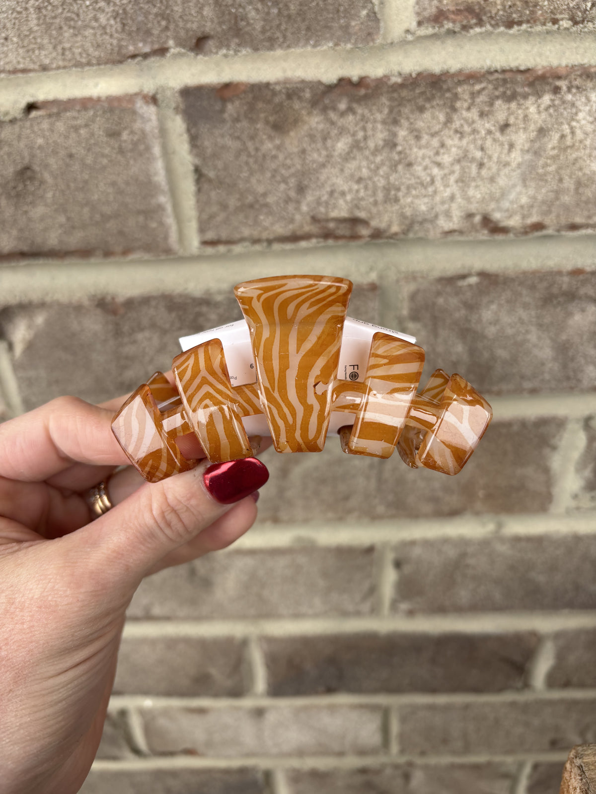 Medium Classic Hair Claw Clip by Teleties