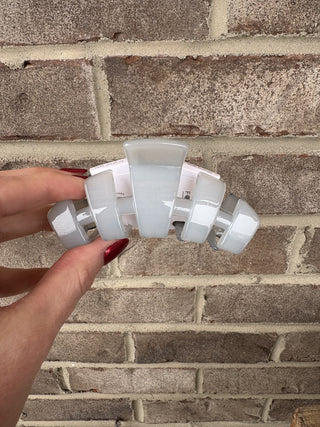 Medium Classic Hair Claw Clip by Teleties