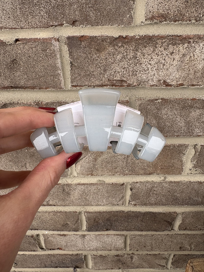 Medium Classic Hair Claw Clip by Teleties