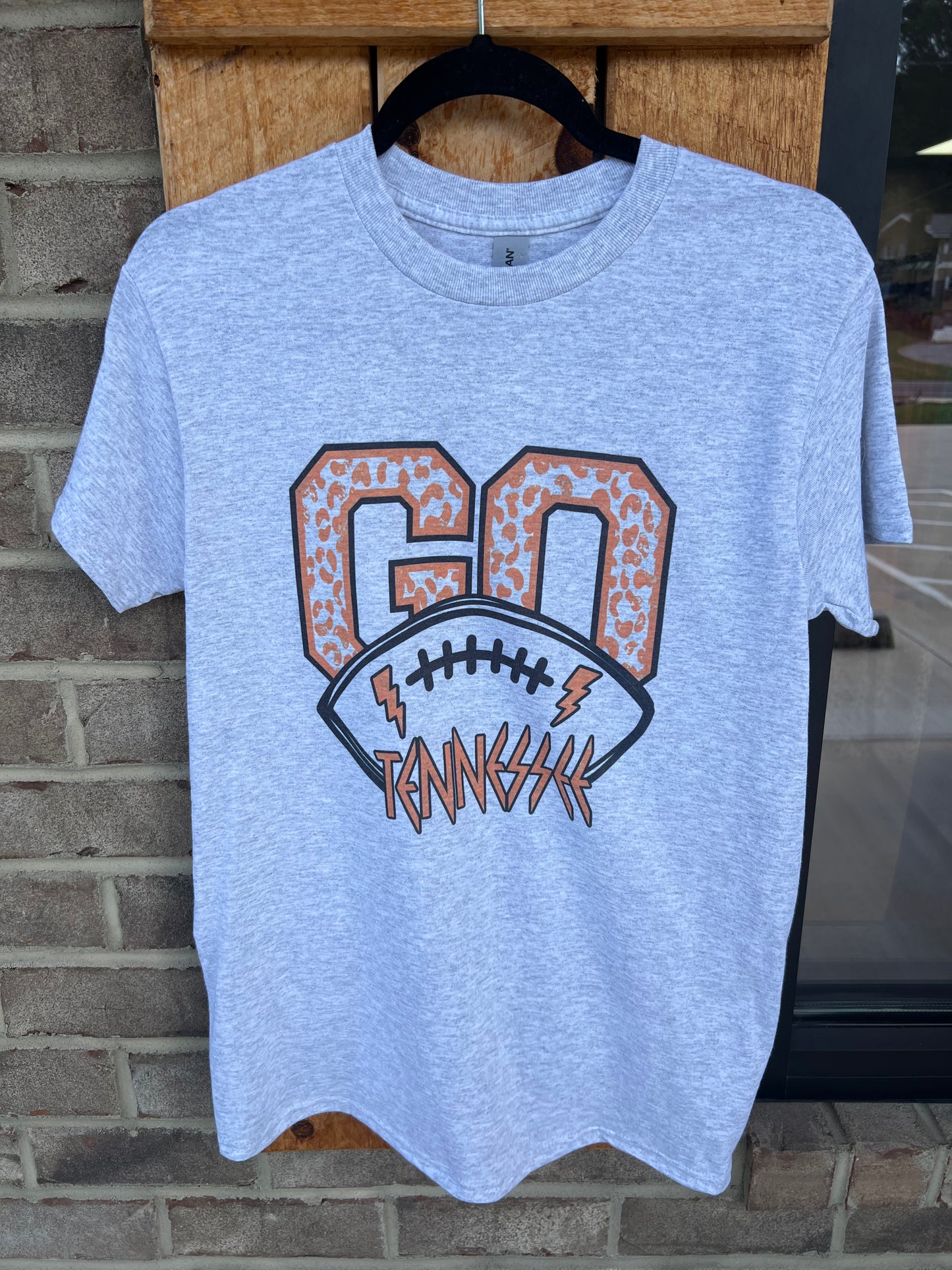 2898- Ash Grey Go Tennessee Football Graphic Tee *TN COLLECTION*