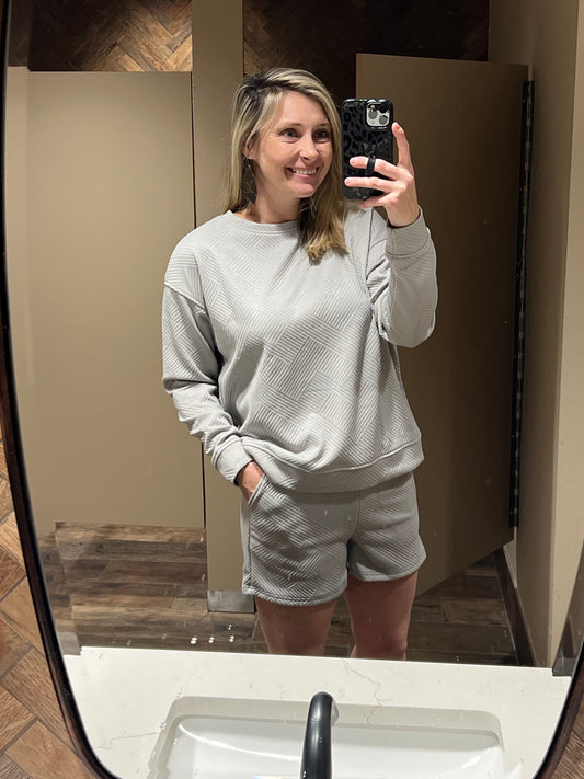 995- Gray Lounge Shorts Set (top & bottom)