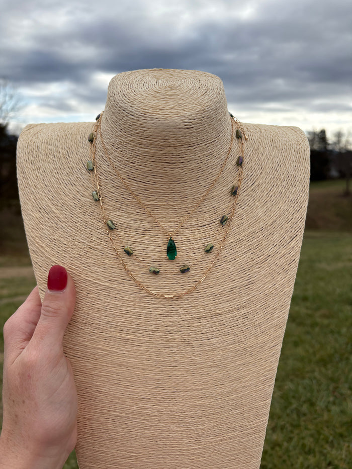 8524- Emerald Layer Necklace w/ Emerald Pendant
