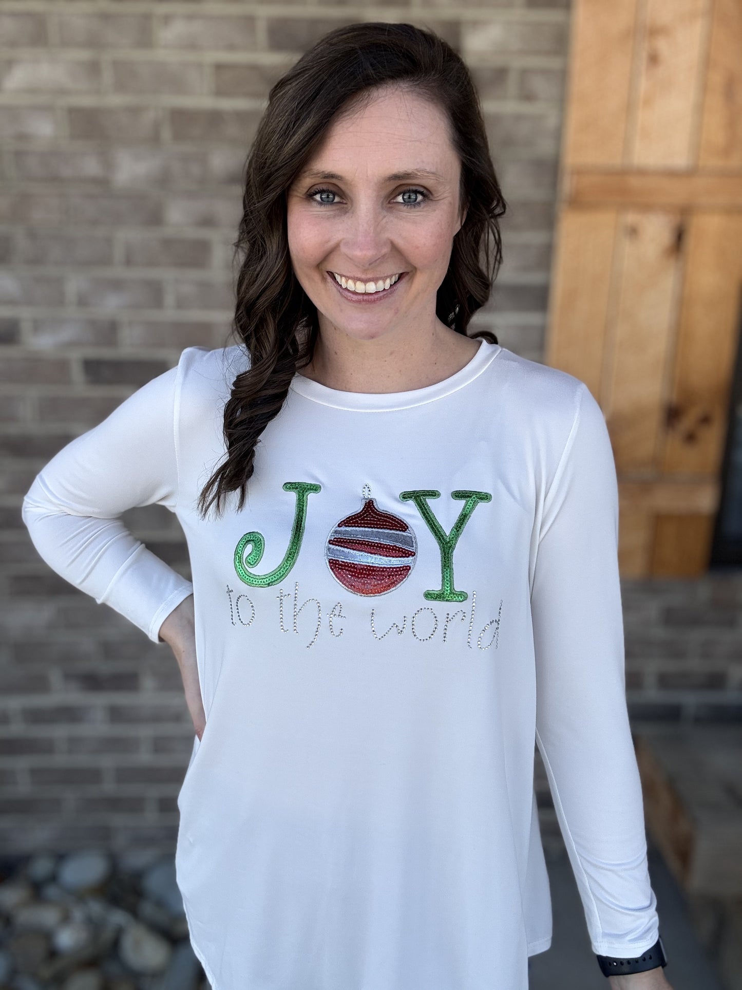 3853- Joy To The World Off White Long Sleeve Top w/ Bling Applique *BRUMLEYS EXCLUSIVE*