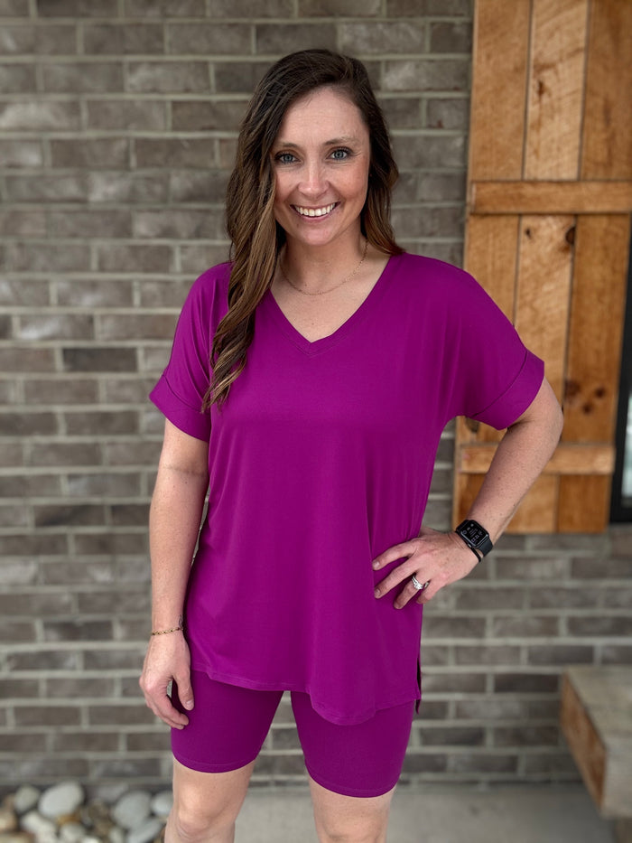 Light Plum V-Neck Brushed Material Set *TOP & BIKER SHORTS*