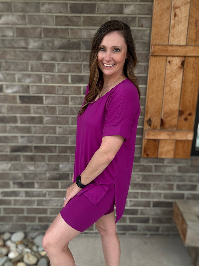 Light Plum V-Neck Brushed Material Set *TOP & BIKER SHORTS*