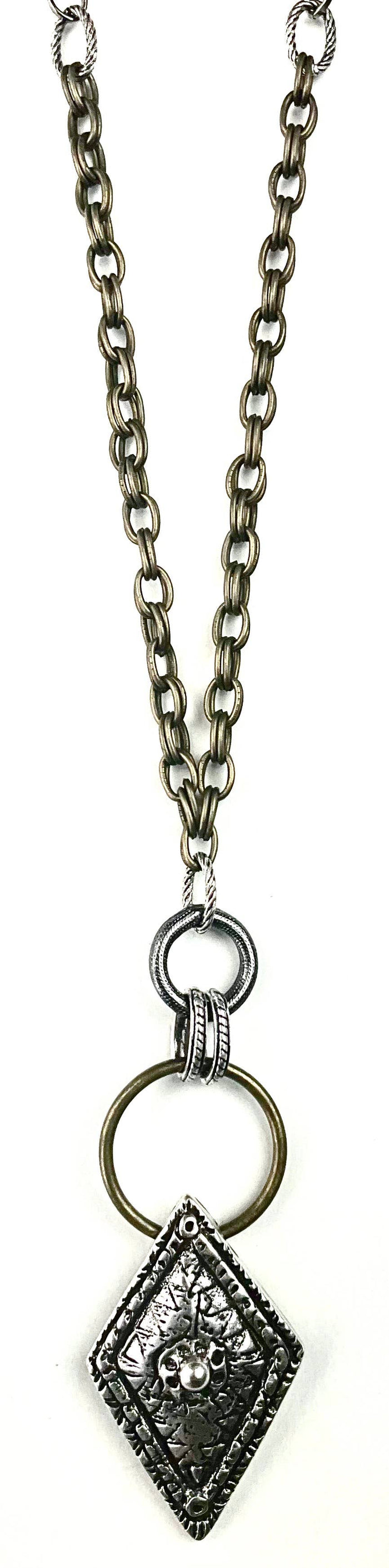 NK CHAINS W/RINGS & DIA PENDANT