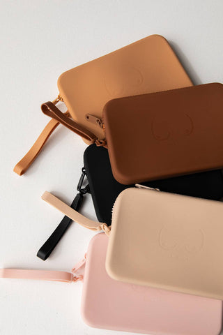 C CUP X1 Adhesive Stick-on Bra + x1 Silicone Travel Case: Dark Nude / C / Light Tint