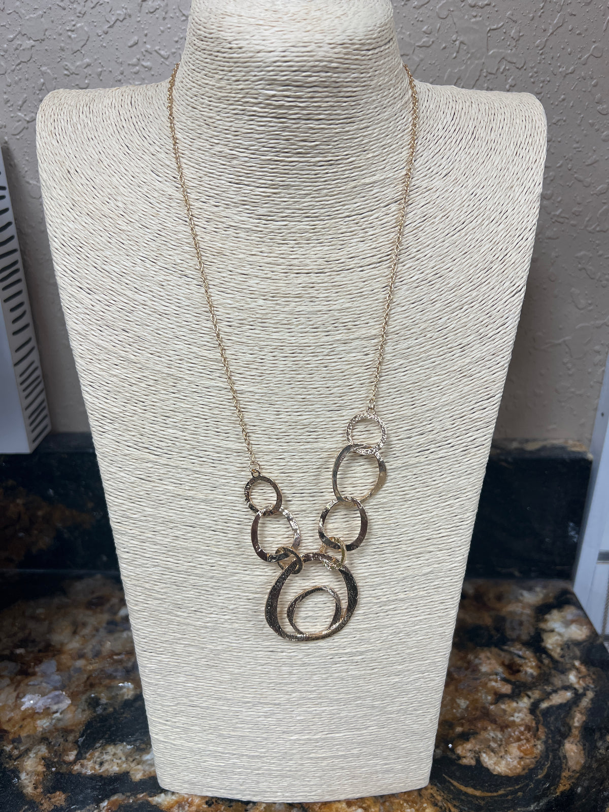 9194- Gold Circular Chain Necklace