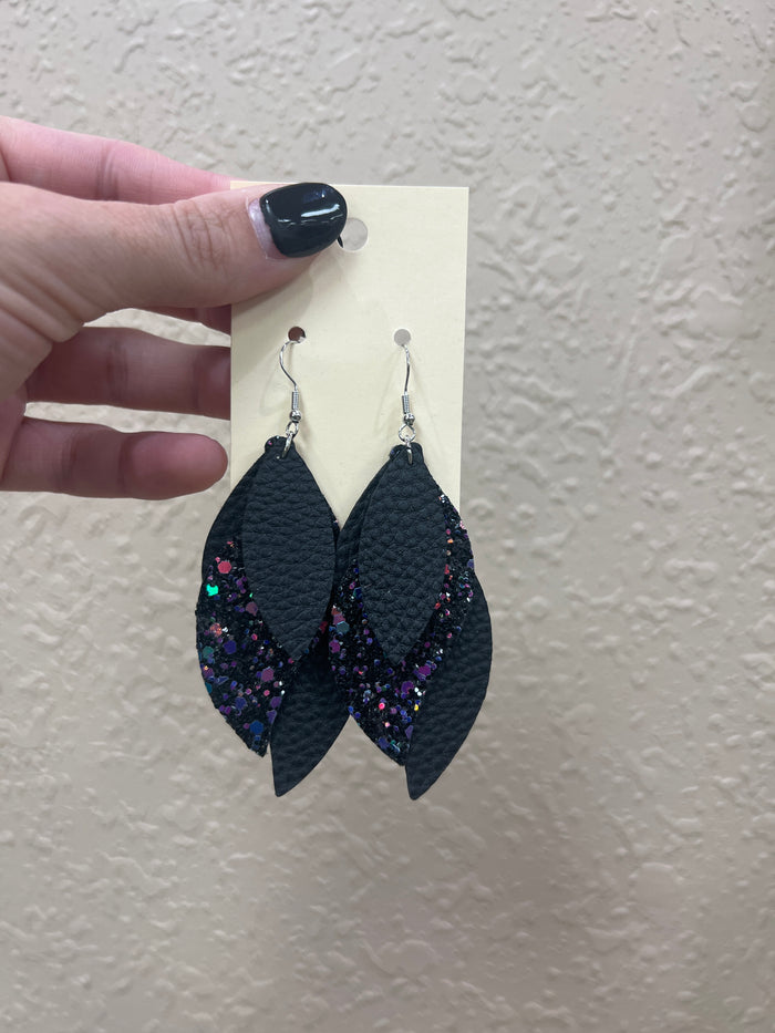 8831- Black Glitter Layer Earrings