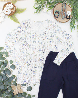 09.02 EN ROUTE Long Sleeve Sarah Ruffle Top - Olive Meadow