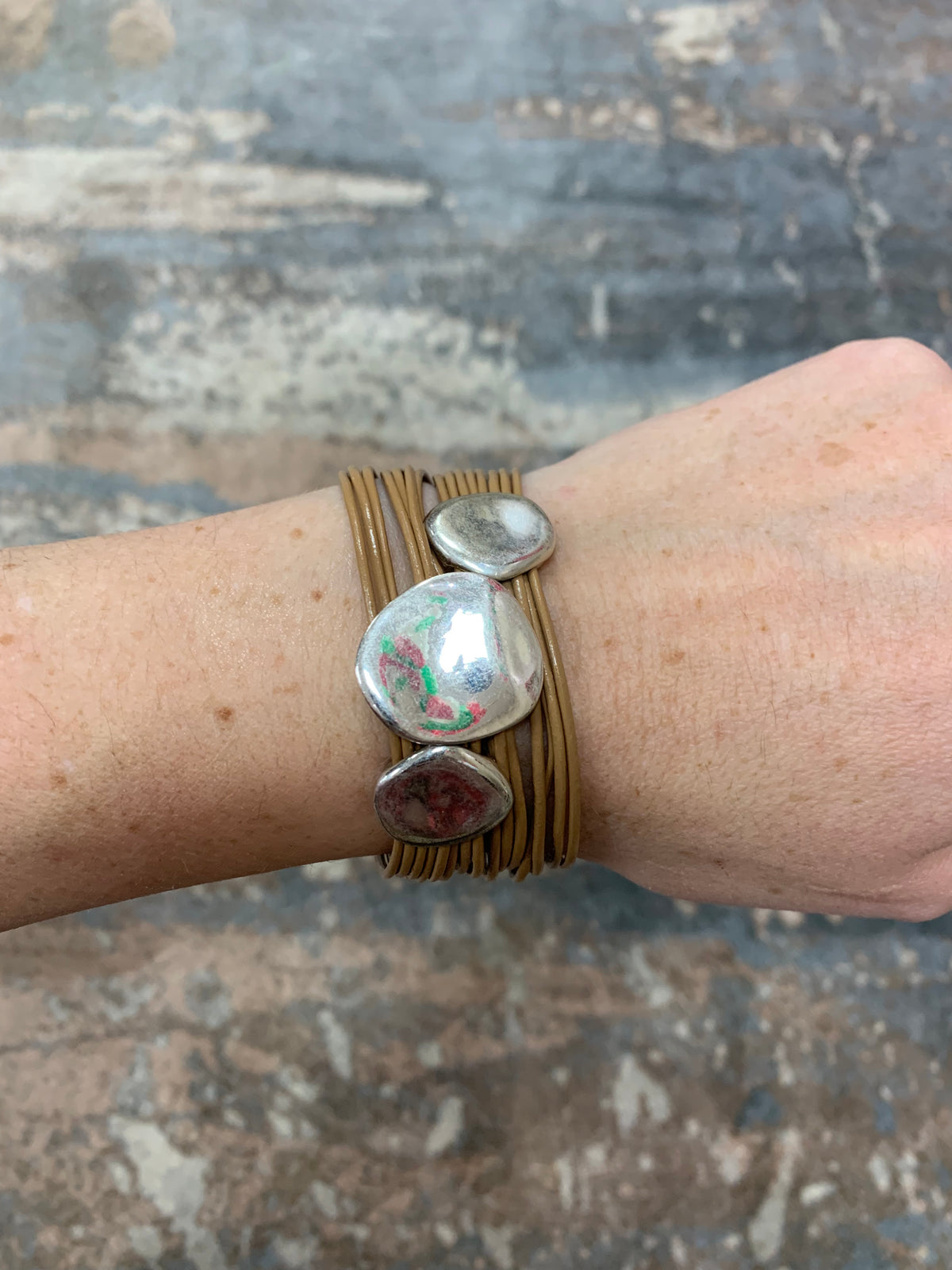 286- Brown Bracelet w/ 3 Circle Charms