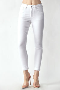 1241- White Non Distressed Classic Skinny Jeans