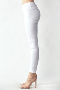 1241- White Non Distressed Classic Skinny Jeans