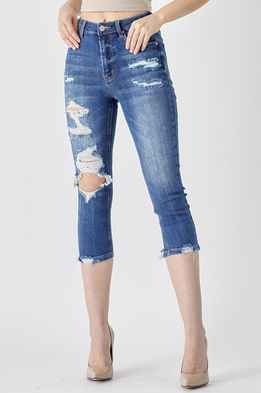 8019- High Rise Distressed Capri Jeans [RISEN]