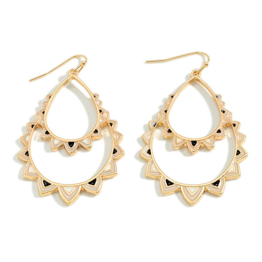 1707- Beige Gold Tone Teardrop Earrings With Enameled Scallop Design