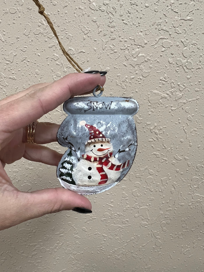 7126- Metal Mitten Painted Ornament