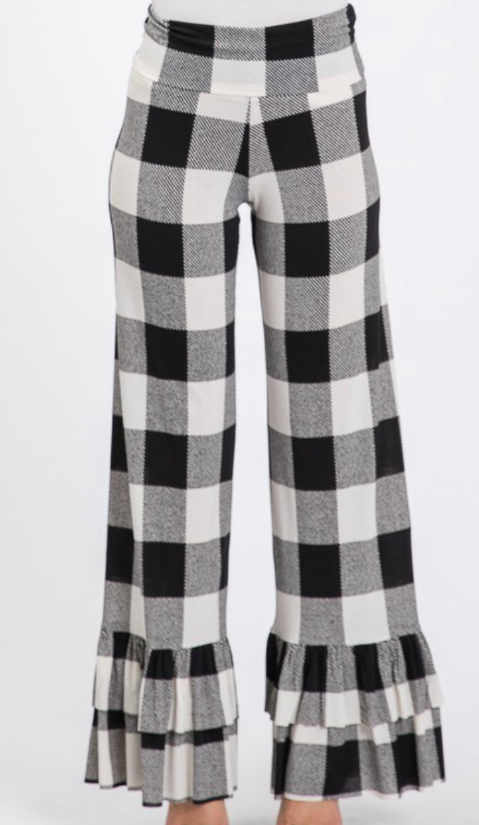 1542- Black/White Plaid Ruffle Pants