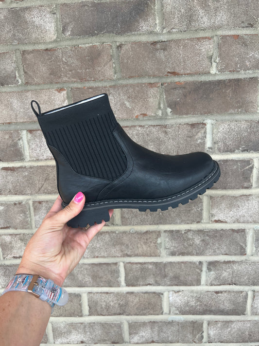 6308- Corkys Black Cabin Fever Boots