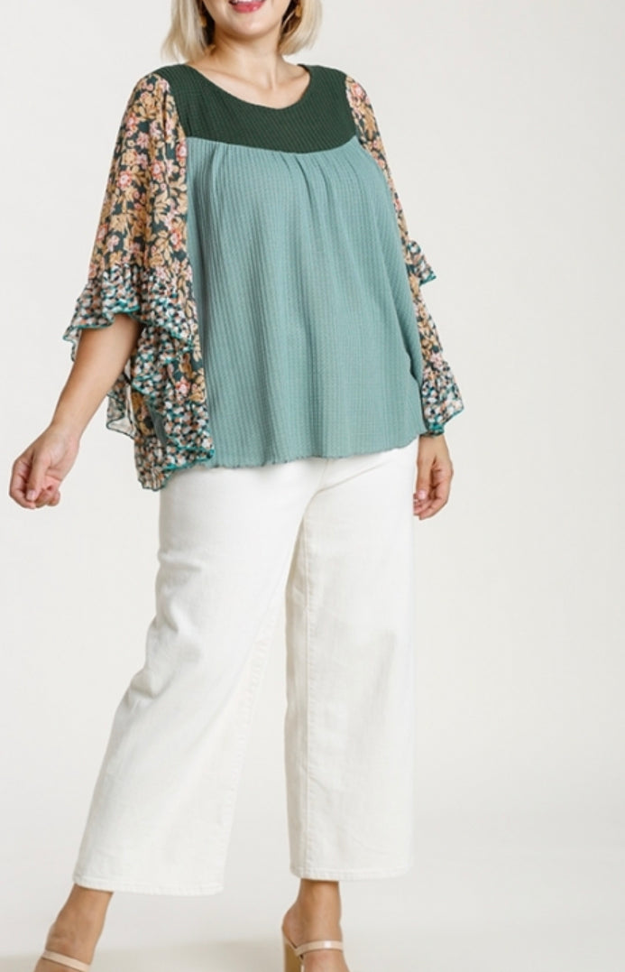 1617- Umgee Waffle Top w/ Pattern Sheer Sleeves