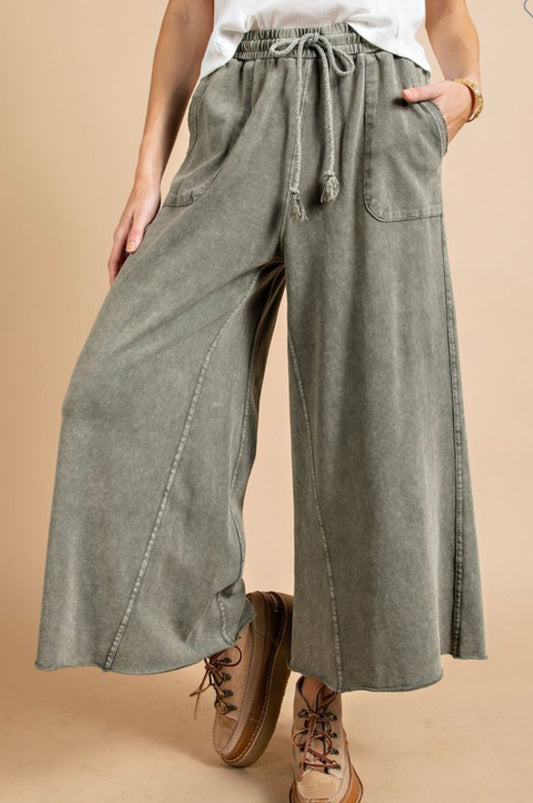 7275- Ash Wash French Terry Wide Leg Crop Pants