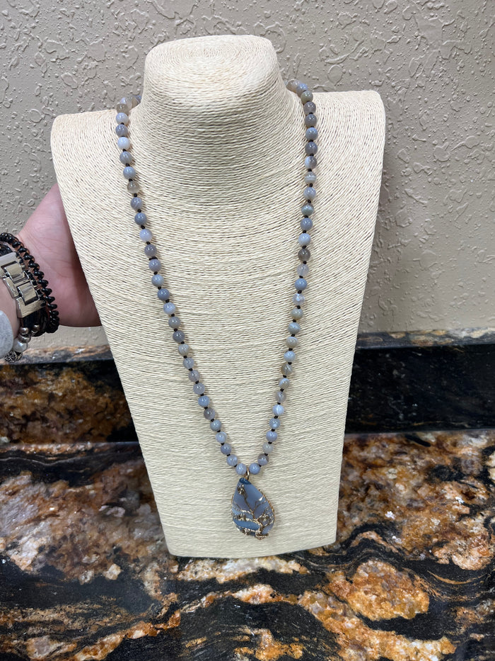 7777- Grey Stone Beaded Necklace w/ Wire Pendant