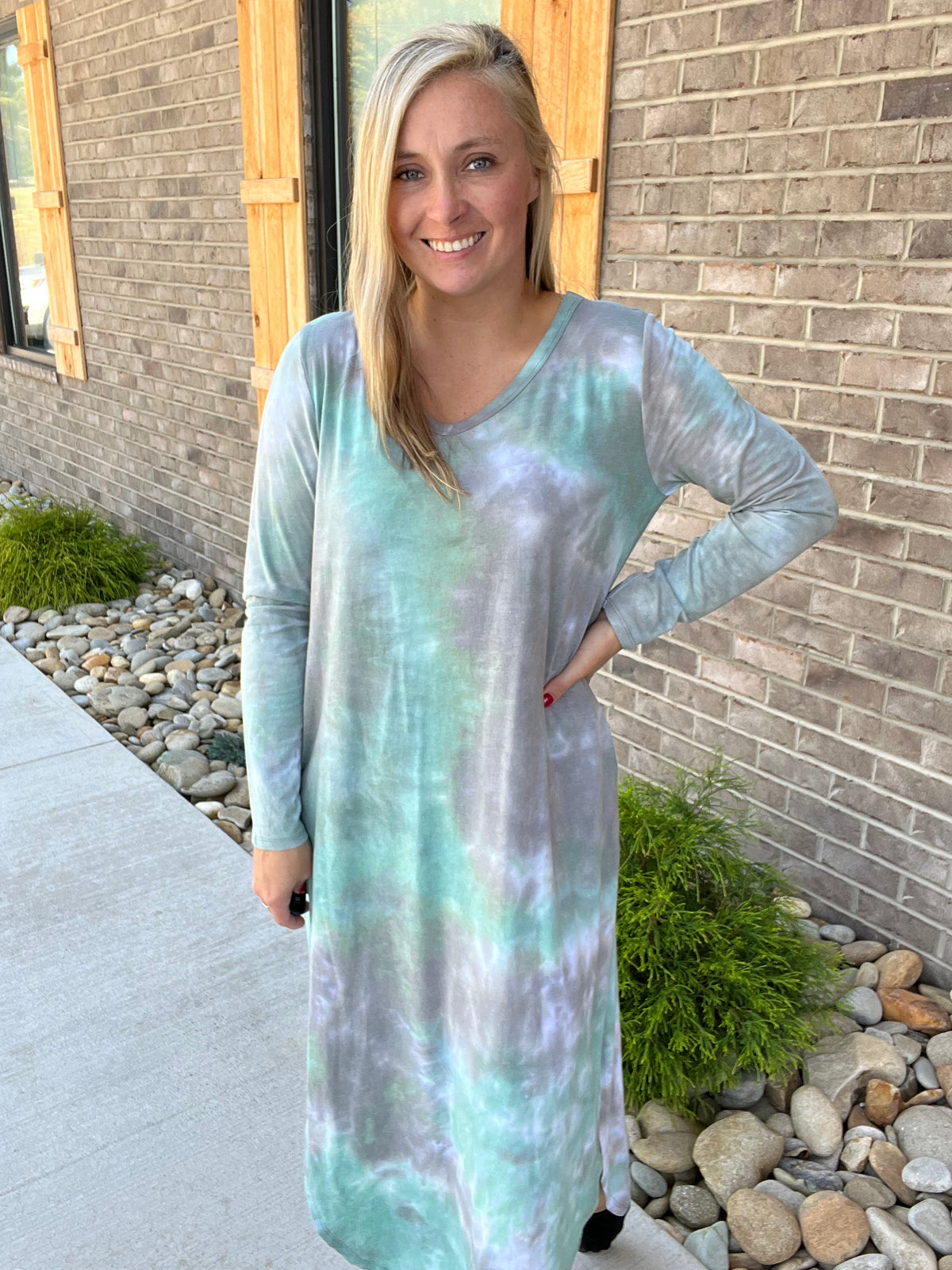 6888- Tie Dye Green & White Maxi Scoop Hem Dress w/ Pockets