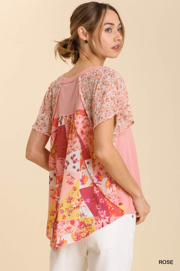 1543- Umgee Rose Mixed Print Round Neck Short Sleeve Top