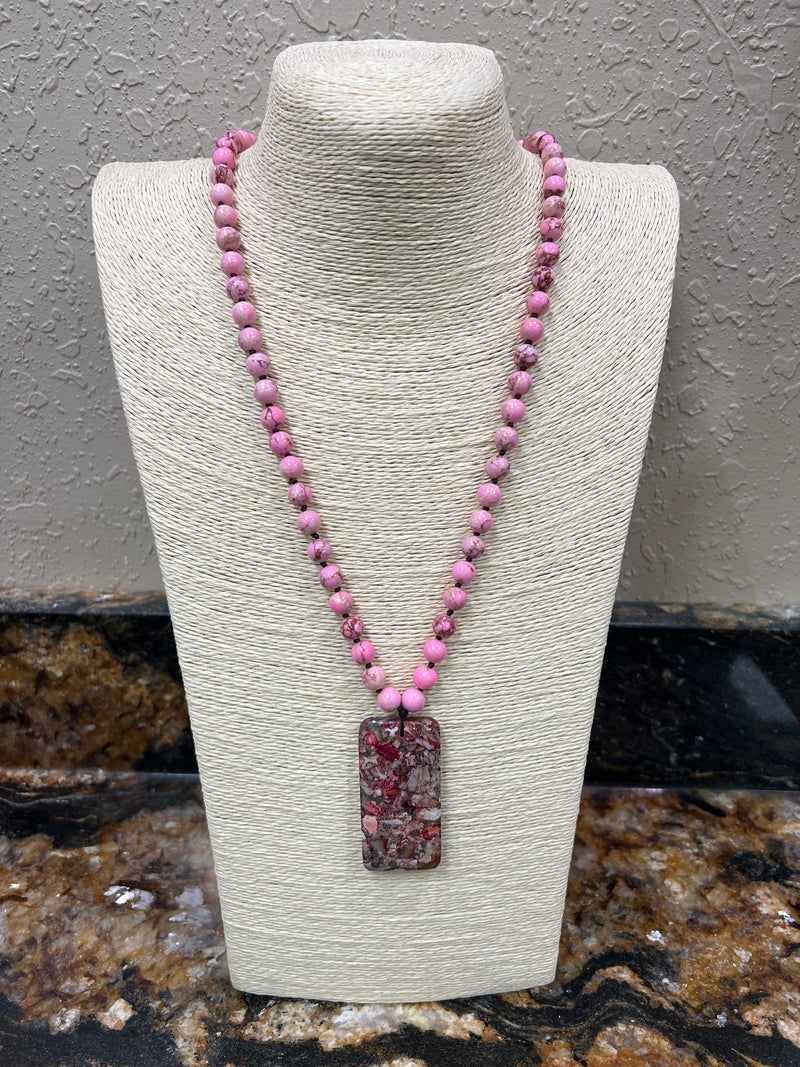 7771- Bubble Pink Beaded Necklace w/ Stone Pendant