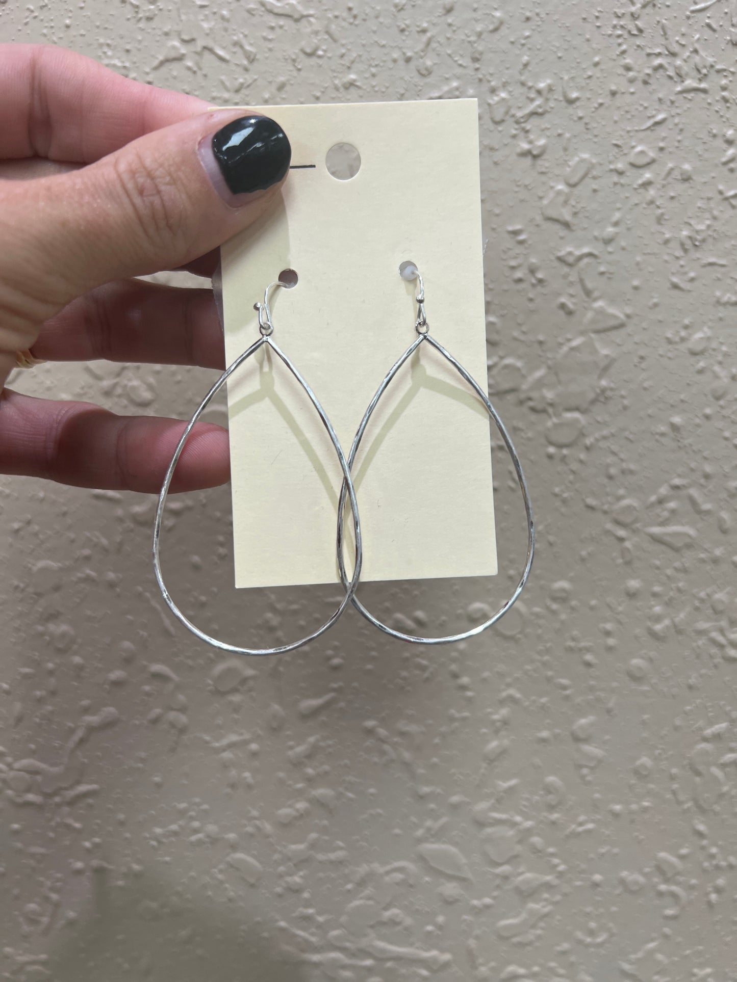 6776- Silver Teardrop Earrings