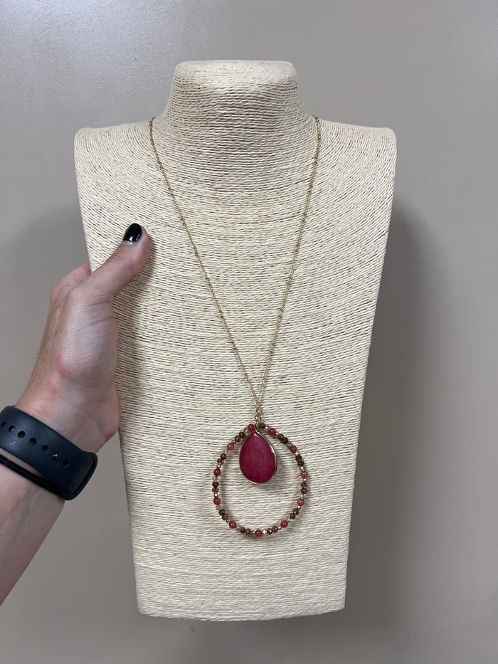 1808- Red & Brown Beaded Necklace w/ Pendant