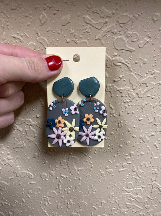 324- Gray Oval Floral Clay Earrings