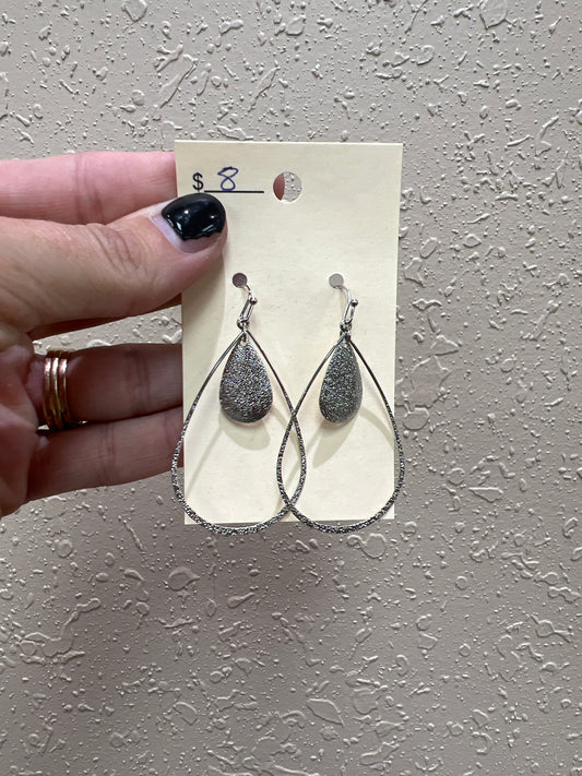 6781- Silver Teardrop Earring w/ Hanging Teardrop