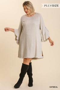 1755- Umgee Oatmeal Linen Blen Bell Sleeve Cut Out Back Dress